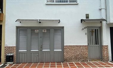 CASA EN VENTA EN NEPAL/CHINCHINA