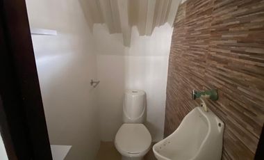 CASA EN VENTA EN NEPAL/CHINCHINA