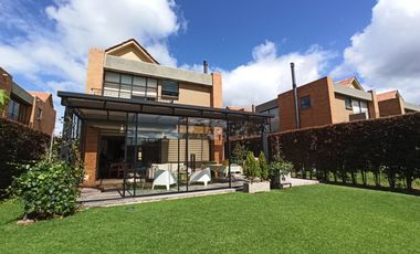 Exclusiva casa en arriendo en Hacienda Fontanar