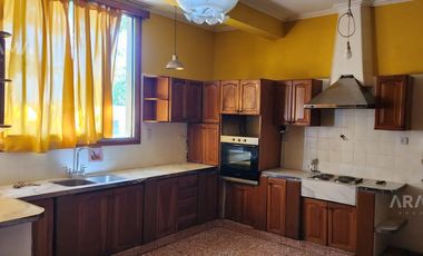 Casa - Luis Guillon