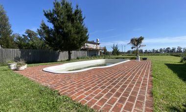 VENTA | CASA QUINTA CON PILETA| BARRIO LA ARMONIA