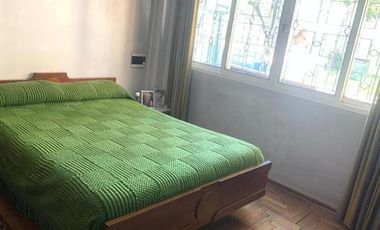 CASA PH AL FRENTE EN EXCELENTE ESTADO