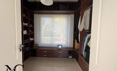Casa en Venta en San Isidro Labrador al golf