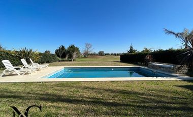 Casa en Venta en San Isidro Labrador al golf