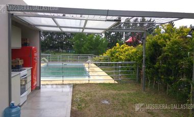 Casa en venta/alquiler al río en San Benito!