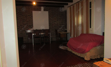 Casa en venta, 4 ambientes, en quilmes centro, amplia cochera