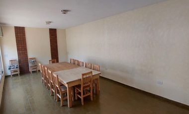Importante residencia de 5 ambientes – Morón Sur