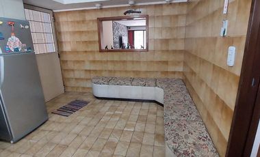 Importante residencia de 5 ambientes – Morón Sur