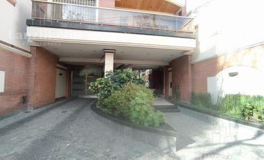 4 amb único en su estilo dos cocheras cubiertas y baulera
