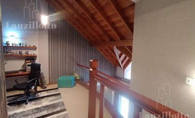 4 amb único en su estilo dos cocheras cubiertas y baulera