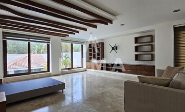 Hermosa casa en venta en colonia Playa Norte