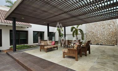 Hermosa casa en venta en colonia Playa Norte