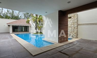 Hermosa casa en venta en colonia Playa Norte