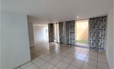 Se vende casa en fraccionamiento Puerta de Hierro en Pachuca, Hidalgo.