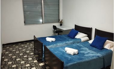 Habitación 202 dos personas, por dias, Cali Barrio San Fernando