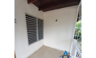 VENTA DE CASA ENORME EN BETANIA