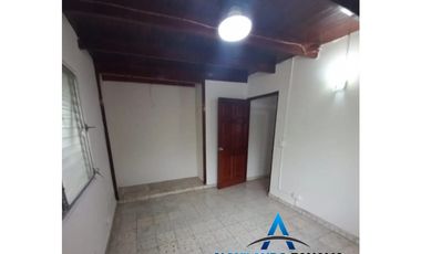VENTA DE CASA ENORME EN BETANIA