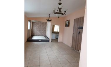 SE ALQUILA CASA EN BRISAS DEL GOLF