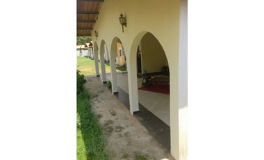 SE ALQUILA CASA EN BRISAS DEL GOLF
