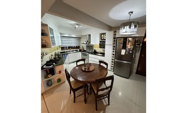 VENTA CHALET 5 DORMITORIOS CON PH ACCESSO INDEPENDIENTE S/ AV EDISION