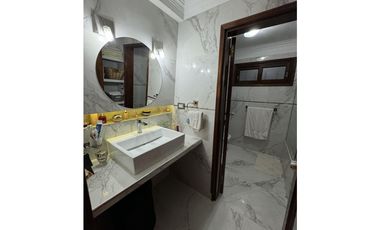 VENTA CHALET 5 DORMITORIOS CON PH ACCESSO INDEPENDIENTE S/ AV EDISION