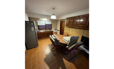 VENTA CHALET 5 DORMITORIOS CON PH ACCESSO INDEPENDIENTE S/ AV EDISION