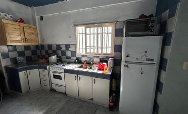 Casa para 2 Familias en venta en Isidro Casanova