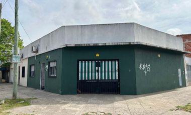 Casa para 2 Familias en venta en Isidro Casanova