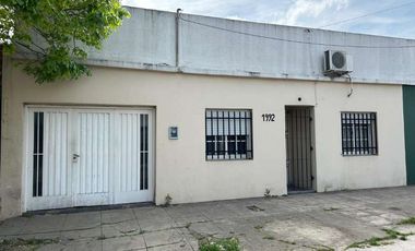 Casa para 2 Familias en venta en Isidro Casanova