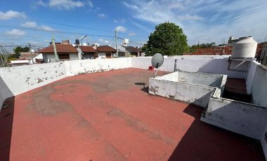 Casa para 2 Familias en venta en Isidro Casanova