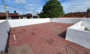 Casa para 2 Familias en venta en Isidro Casanova