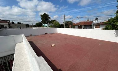 Casa para 2 Familias en venta en Isidro Casanova