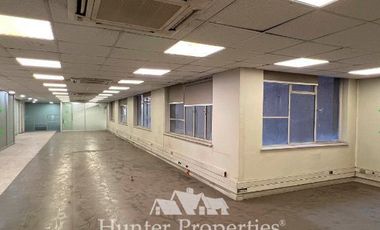 Oficina en Arriendo en Agustinas / Morande. Habilitada