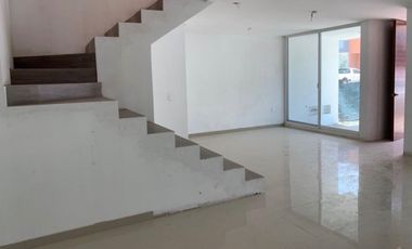 EL MEJOR LUGAR PARA VIVIR  FRACCIONAMIENTO LA RIOJA TU SEGURIDAD Y DE TU FAMILIA
