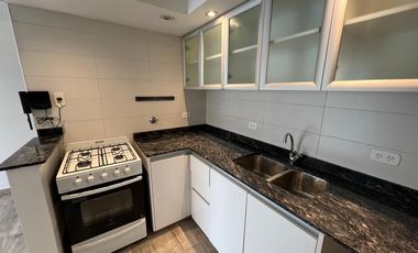 Departamento dos ambientes con cochera a la venta en Quilmes Centro