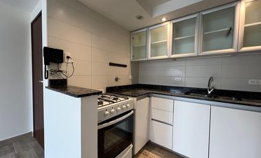 Departamento dos ambientes con cochera a la venta en Quilmes Centro