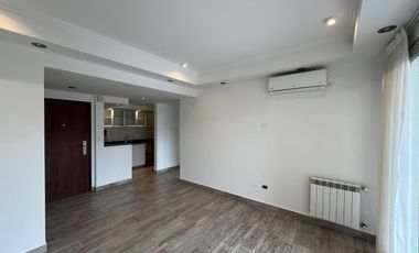 Departamento dos ambientes con cochera a la venta en Quilmes Centro