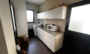 Casa en venta y alquiler con muebles en  barrio Pilará . La Berlina, Pilar