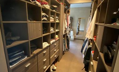 Casa en venta y alquiler con muebles en  barrio Pilará . La Berlina, Pilar