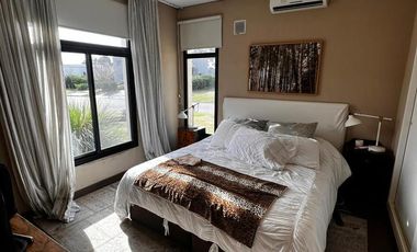 Casa en venta y alquiler con muebles en  barrio Pilará . La Berlina, Pilar