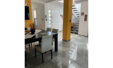 CASA 5 AMBIENTES EN VENTA  a estrenar