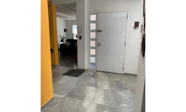 CASA 5 AMBIENTES EN VENTA  a estrenar