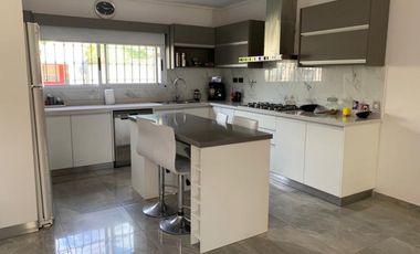 CASA 5 AMBIENTES EN VENTA  a estrenar