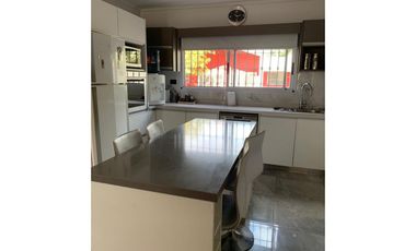 CASA 5 AMBIENTES EN VENTA  a estrenar
