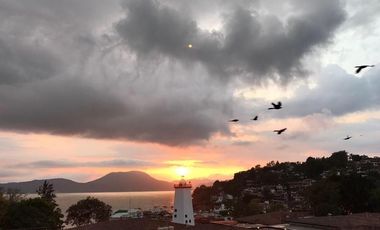 Venta de Casa en Condominio - Valle de Bravo