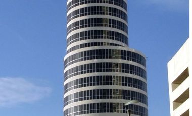 Oficina en renta Torre Icon