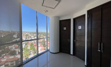 Oficina en renta Torre Icon