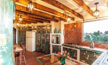 Casa estilo mexicano moderno