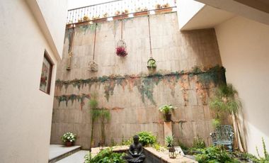 Casa estilo mexicano moderno