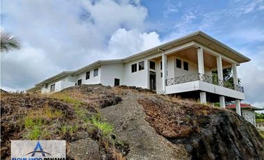 En venta preciosa mansión ubicada en San Carlitos, David